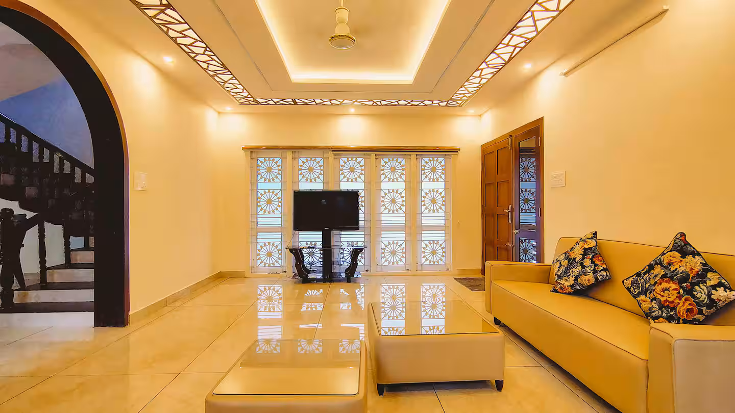 Living Room - Image 1